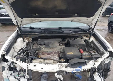 2013 Toyota Camry Se z USA, uszkodzony, nr VIN 4T1BF1FK3DU256262